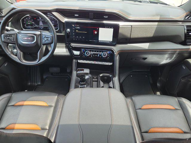 2024 GMC Sierra 1500 4WD Crew Cab Short Box AT4