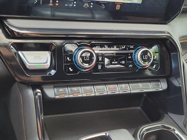 2024 GMC Sierra 1500 4WD Crew Cab Short Box AT4