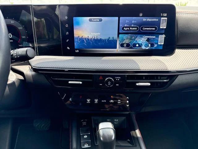2025 Nissan Kicks SR Intelligent AWD