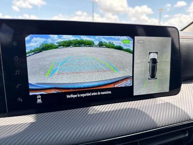 2025 Nissan Kicks SR Intelligent AWD