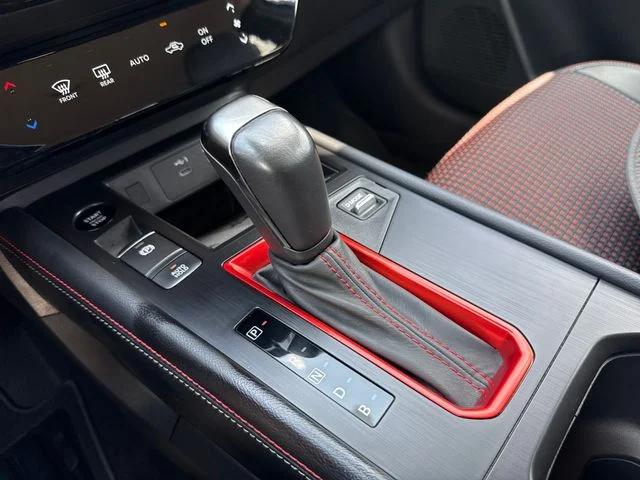 2025 Nissan Kicks SR Intelligent AWD