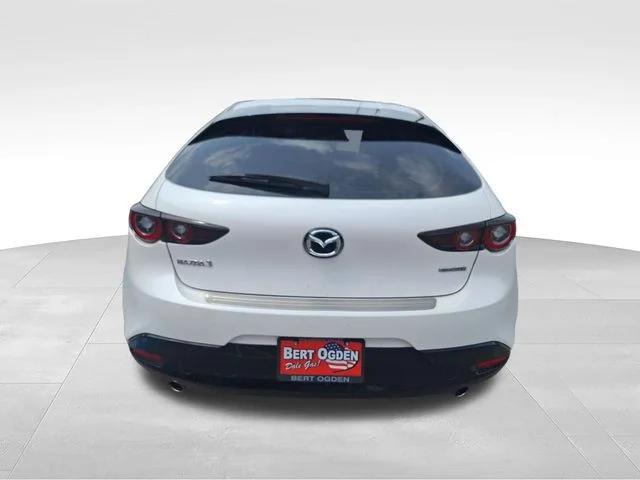 2023 Mazda Mazda3 2.5 S Preferred