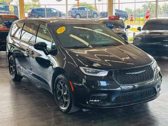 2022 Chrysler Pacifica Hybrid Touring L for sale in Detroit, MI