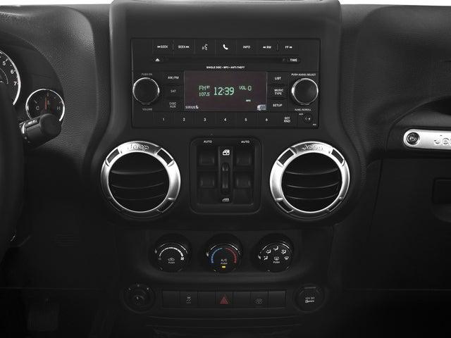 2016 Jeep Wrangler Unlimited Sahara - 9