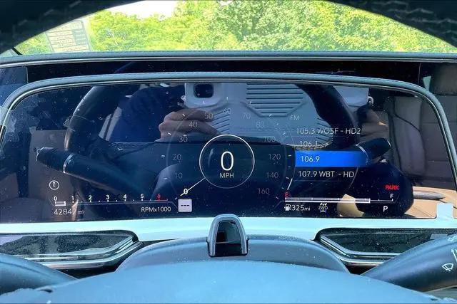 2023 Cadillac Escalade ESV 4WD Premium Luxury