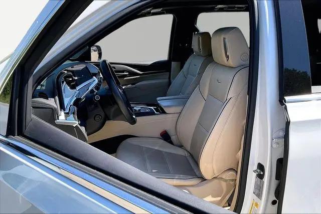 2023 Cadillac Escalade ESV 4WD Premium Luxury
