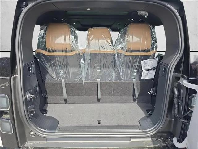 2026 Land Rover Defender P300 S