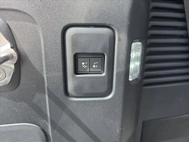 2026 Land Rover Defender P300 S