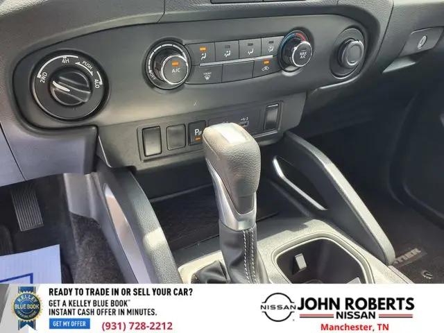 2022 Nissan Frontier King Cab SV 4x4