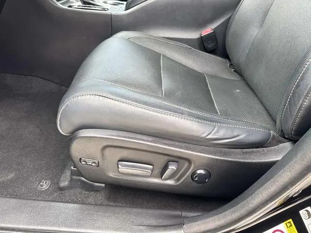 2016 Toyota Highlander Limited Platinum V6