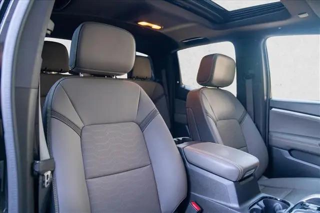 2023 Chevrolet Colorado 4WD Crew Cab Short Box ZR2
