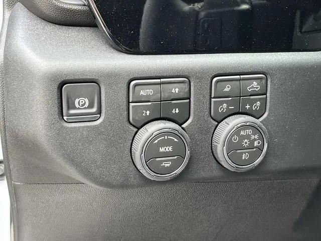 2026 Chevrolet Silverado 1500 4WD Crew Cab Short Bed RST