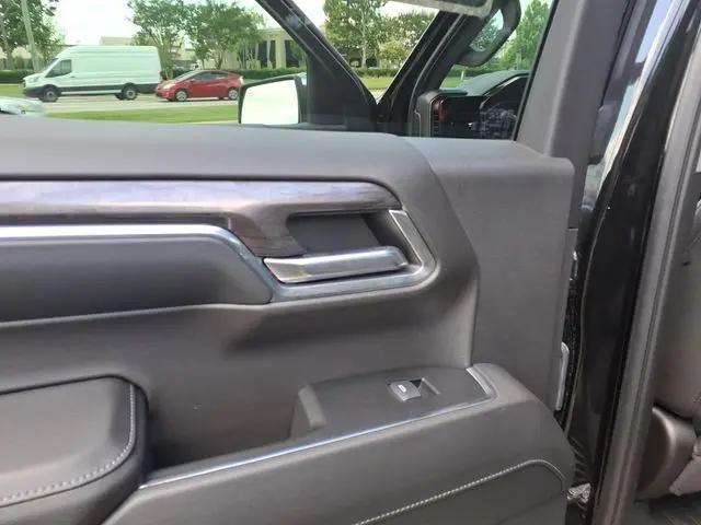 2024 Chevrolet Silverado 1500 4WD Crew Cab Short Bed LTZ
