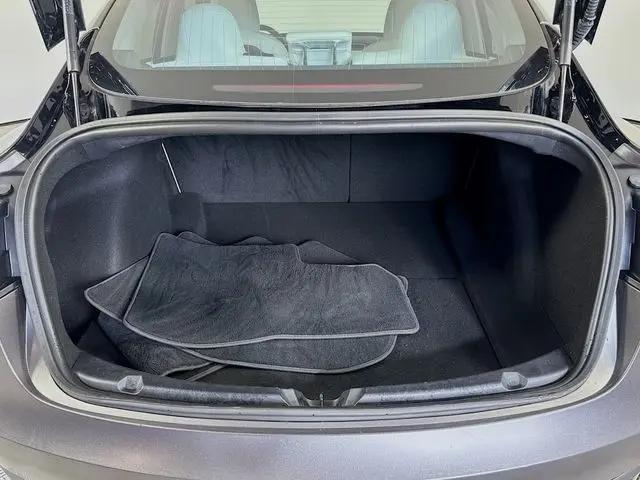 2018 Tesla Model 3 Performance