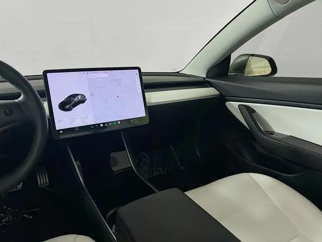 2018 Tesla Model 3 Performance