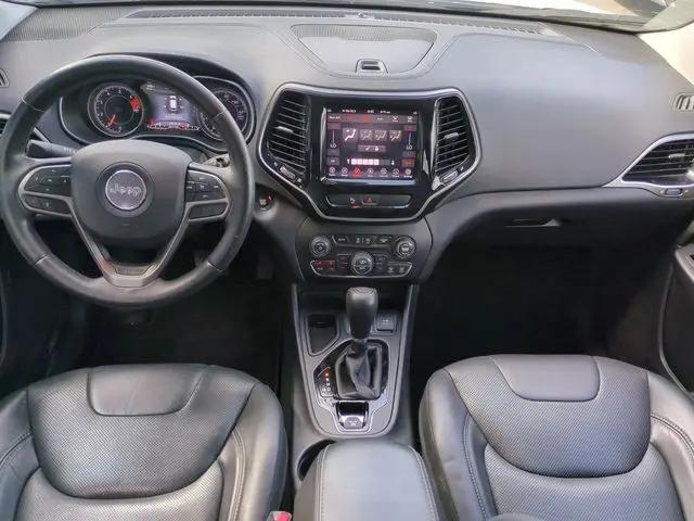 2019 Jeep Cherokee Limited FWD