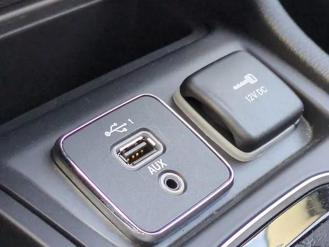 2019 Jeep Cherokee Limited FWD