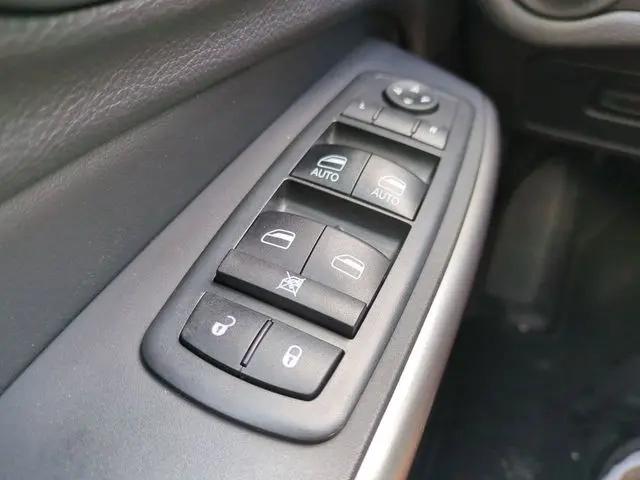 2019 Jeep Cherokee Limited FWD
