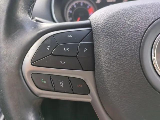 2019 Jeep Cherokee Limited FWD