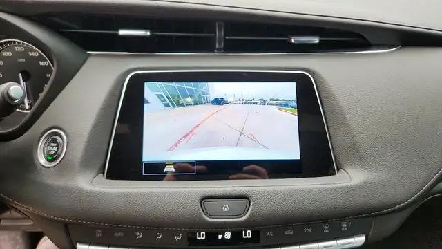 2023 Cadillac XT4 FWD Premium Luxury