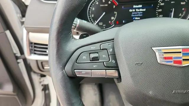 2023 Cadillac XT4 FWD Premium Luxury