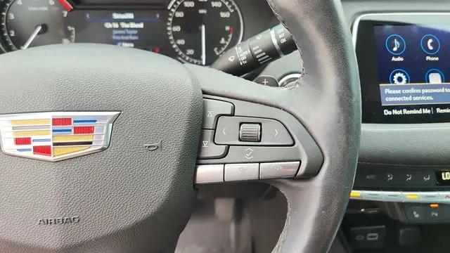 2023 Cadillac XT4 FWD Premium Luxury