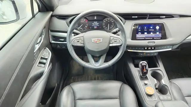 2023 Cadillac XT4 FWD Premium Luxury