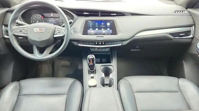 2023 Cadillac XT4 FWD Premium Luxury