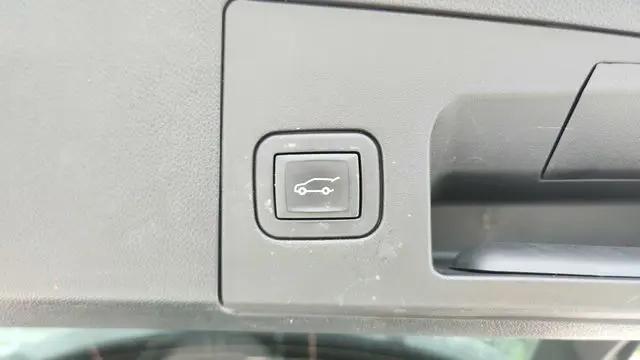 2023 Cadillac XT4 FWD Premium Luxury