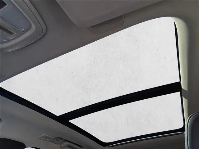 2024 Volvo XC90 Recharge T8 Ultimate Bright Theme 7-Seater