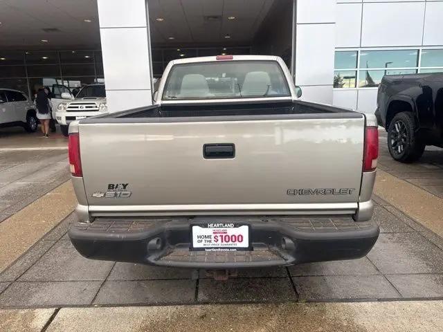 2003 Chevrolet S-10 Base