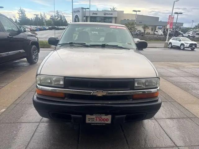 2003 Chevrolet S-10 Base