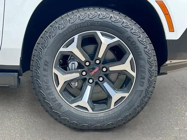 2026 GMC Yukon 4WD AT4