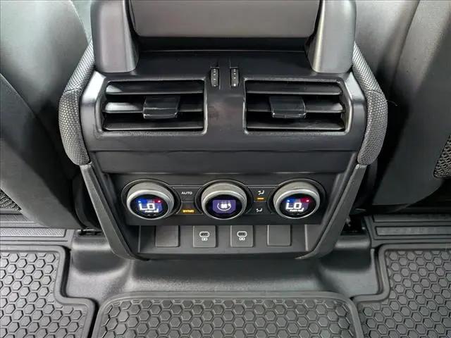 2024 Land Rover Defender 110 P525 Carpathian Edition