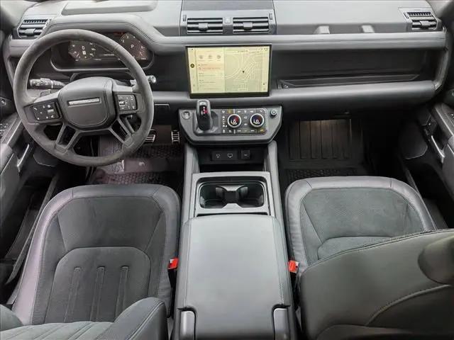 2024 Land Rover Defender 110 P525 Carpathian Edition