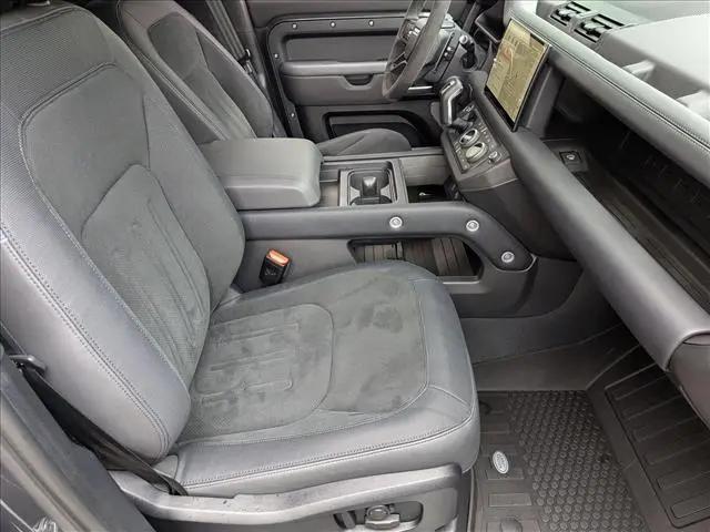 2024 Land Rover Defender 110 P525 Carpathian Edition