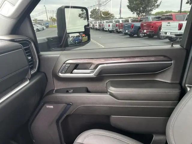 2024 Chevrolet Silverado 2500HD 4WD Crew Cab Standard Bed LTZ