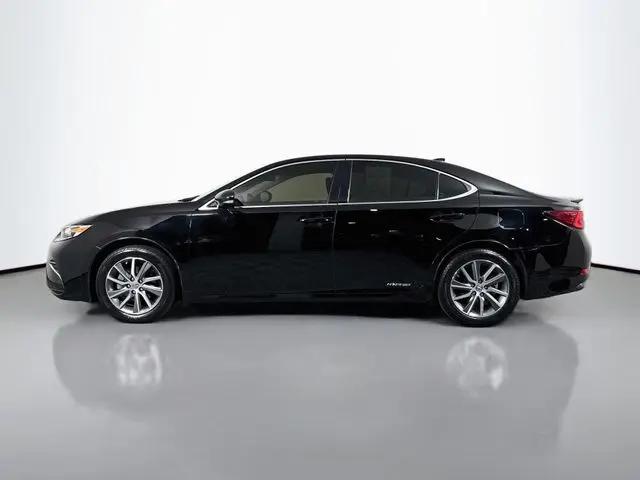 2017 Lexus ES 300h ES 300h