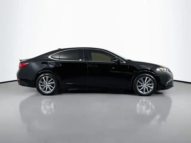2017 Lexus ES 300h ES 300h
