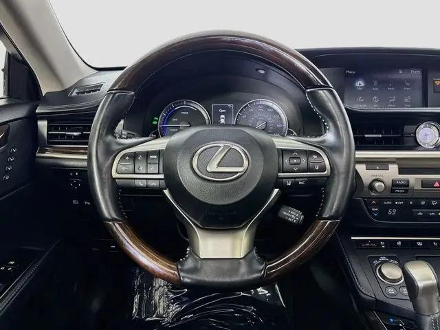 2017 Lexus ES 300h ES 300h