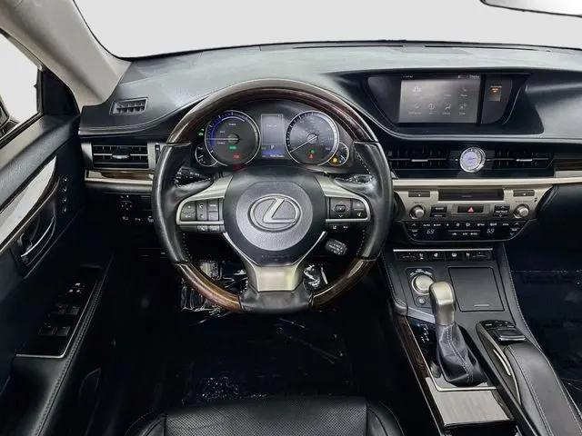 2017 Lexus ES 300h ES 300h