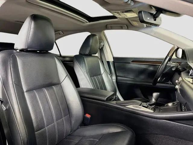 2017 Lexus ES 300h ES 300h
