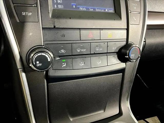 2016 Toyota Camry XLE