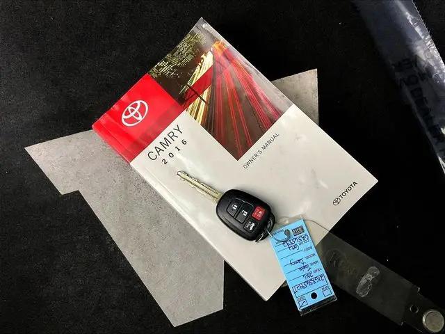 2016 Toyota Camry XLE