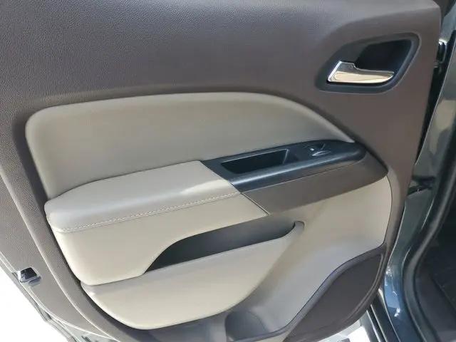 2017 GMC Canyon SLT