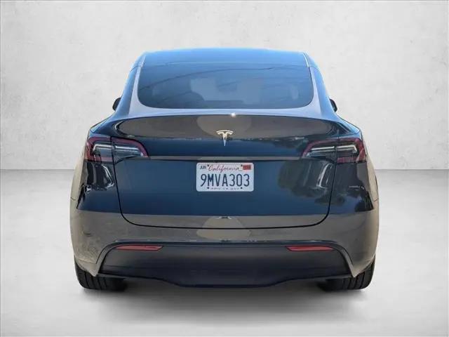 2024 Tesla Model Y Long Range Single Motor Rear-Wheel Drive