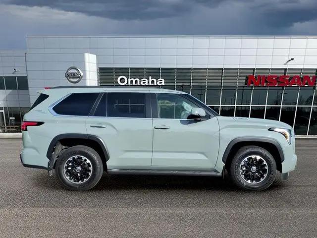 2024 Toyota Sequoia SR5