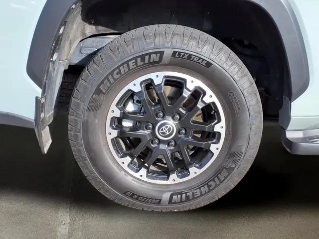 2024 Toyota Sequoia SR5