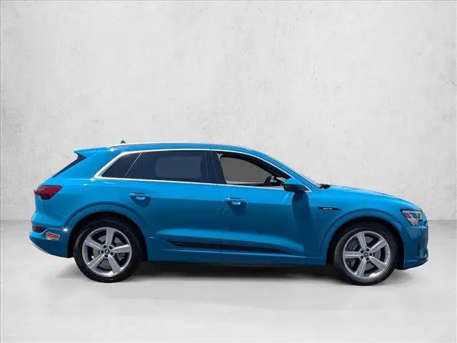 2019 Audi e-tron Premium Plus