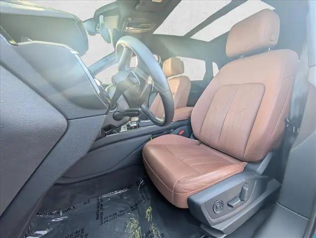 2019 Audi e-tron Premium Plus